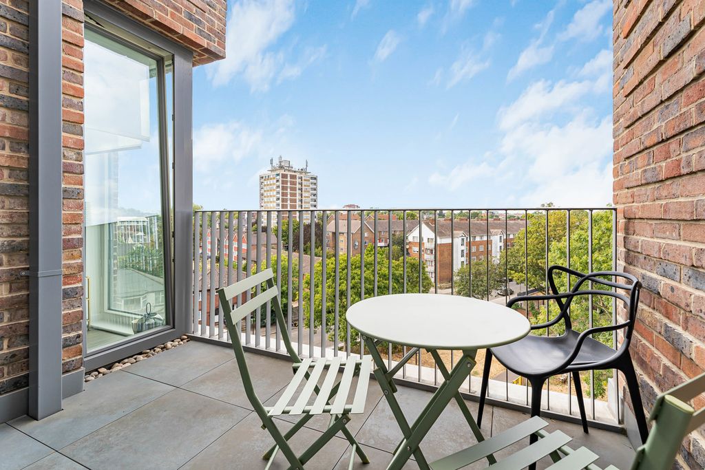 Property photo 3 of 17 Balcony