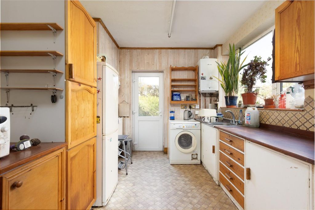 Property photo 1 of 15 40 Ash Road, Bs7-10.Jpg