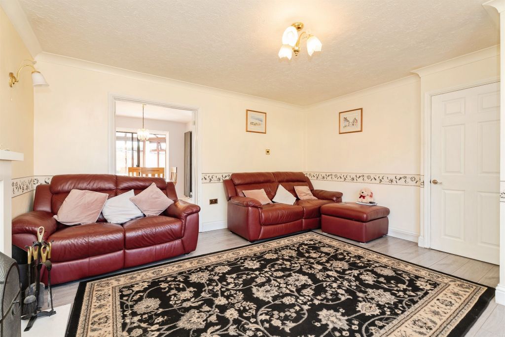 Property photo 3 of 20