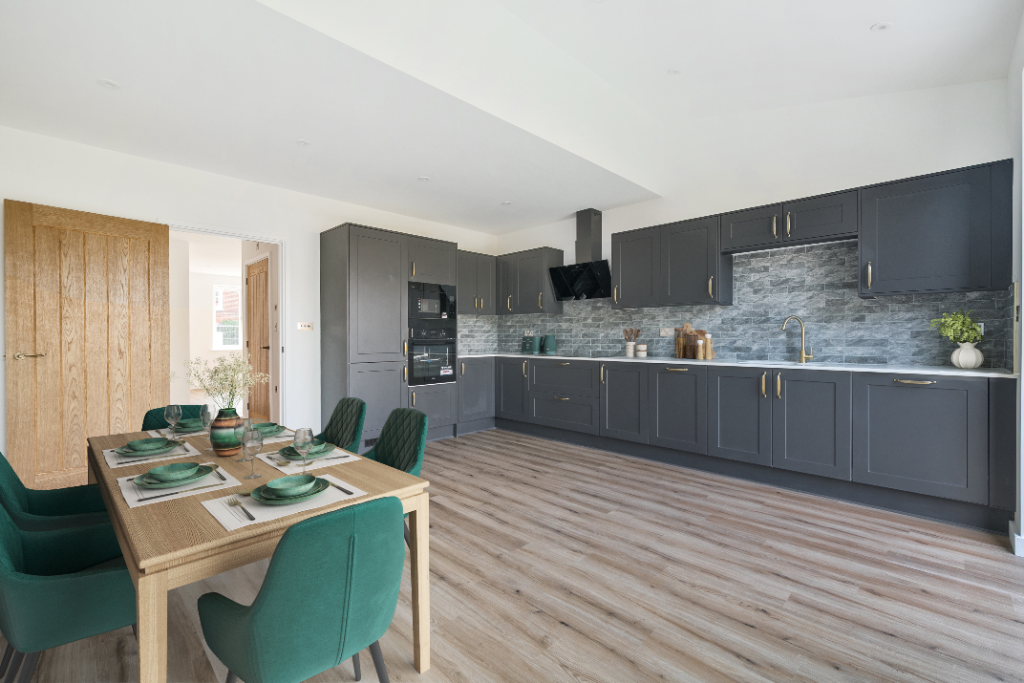 Property photo 3 of 33 Picture No. 44