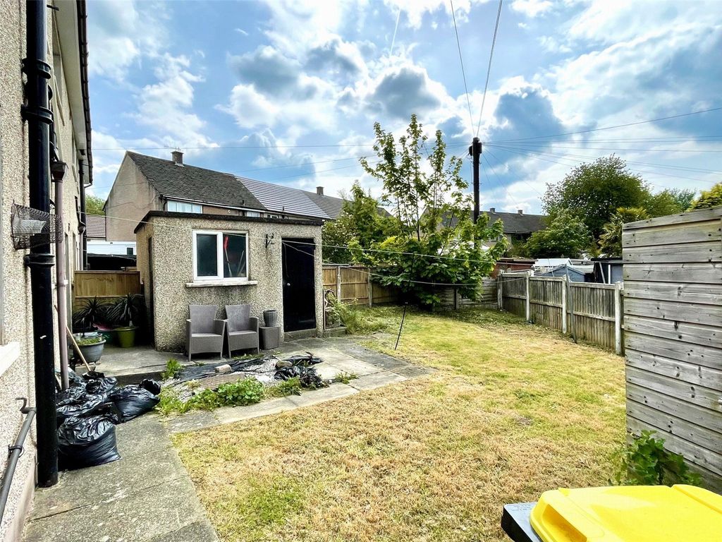 Property photo 3 of 11 Shared Garden
