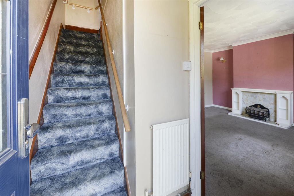 Property photo 2 of 13 2