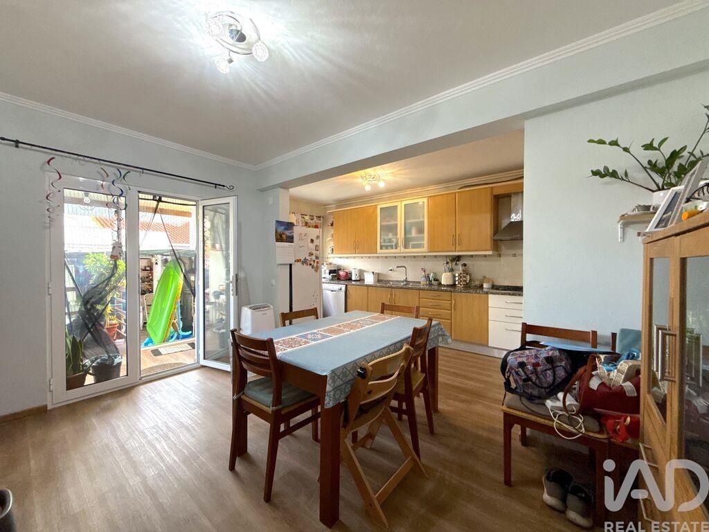 Property photo 2 of 34