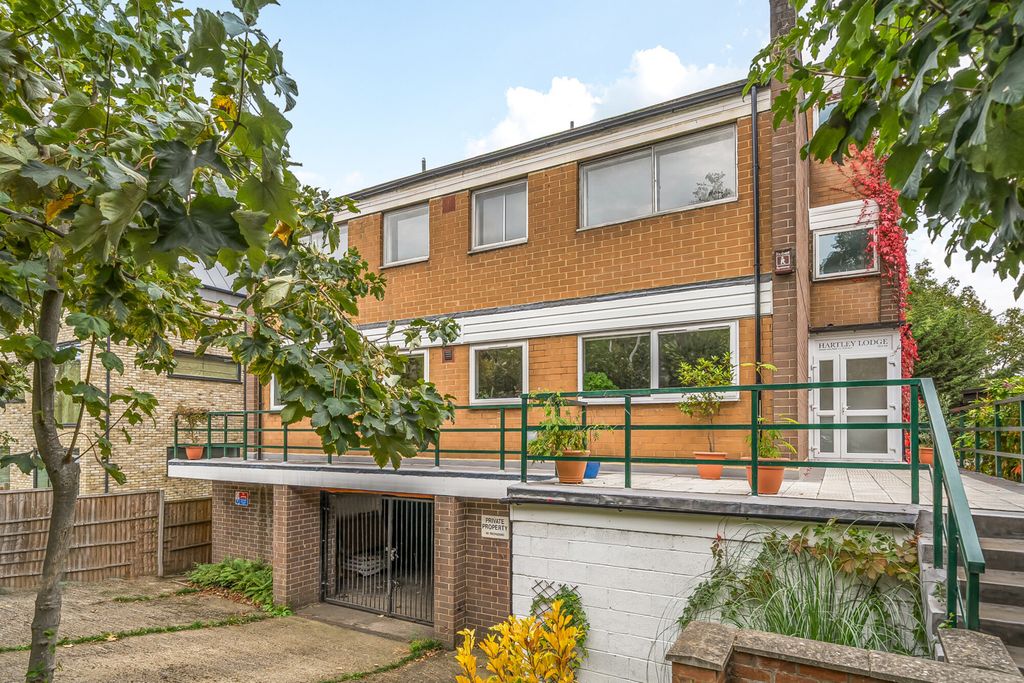 Property photo 1 of 14 Exterior