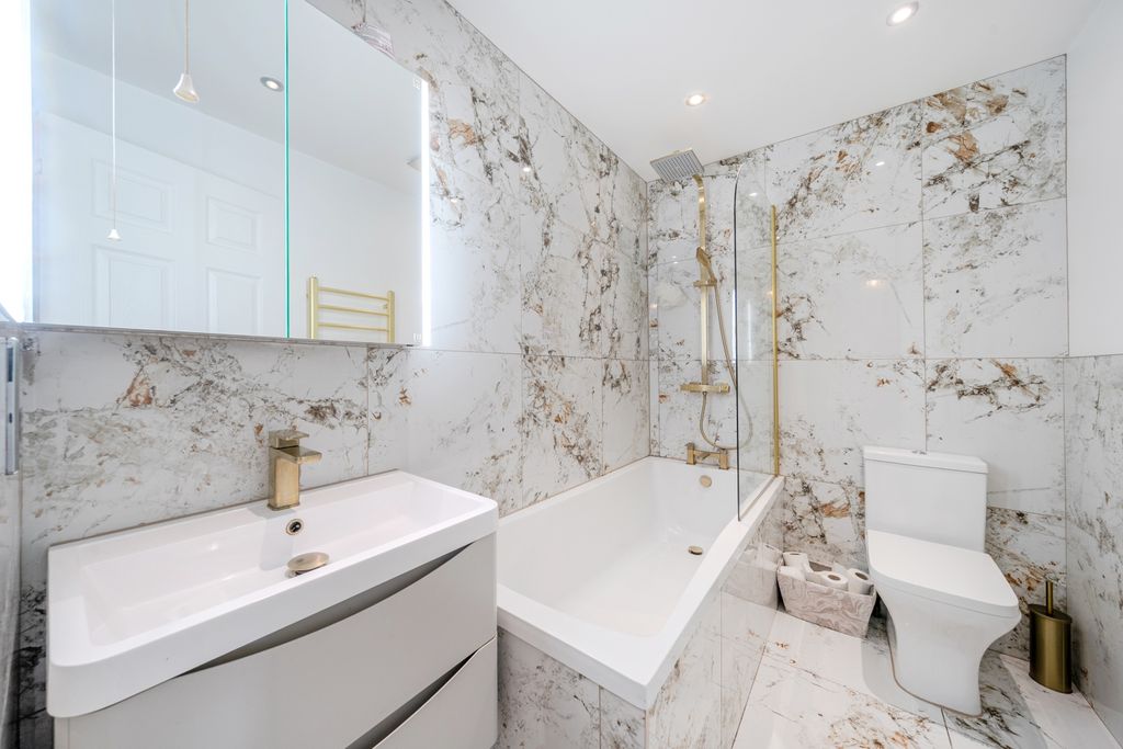 Property photo 3 of 19 1355185-5-68c96A56A8193