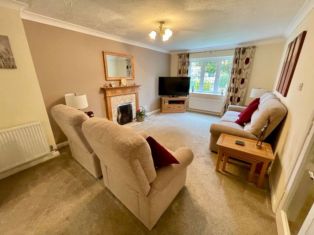 Property photo 2 of 20 4585692