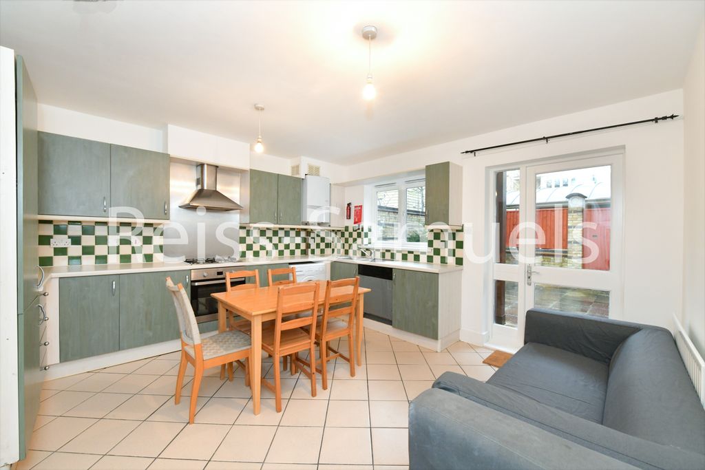 Property photo 3 of 48