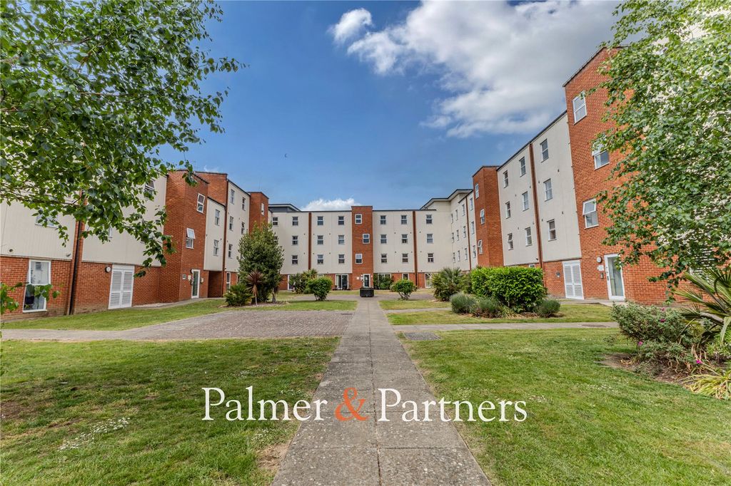 Property photo 2 of 9 Picture No. 01