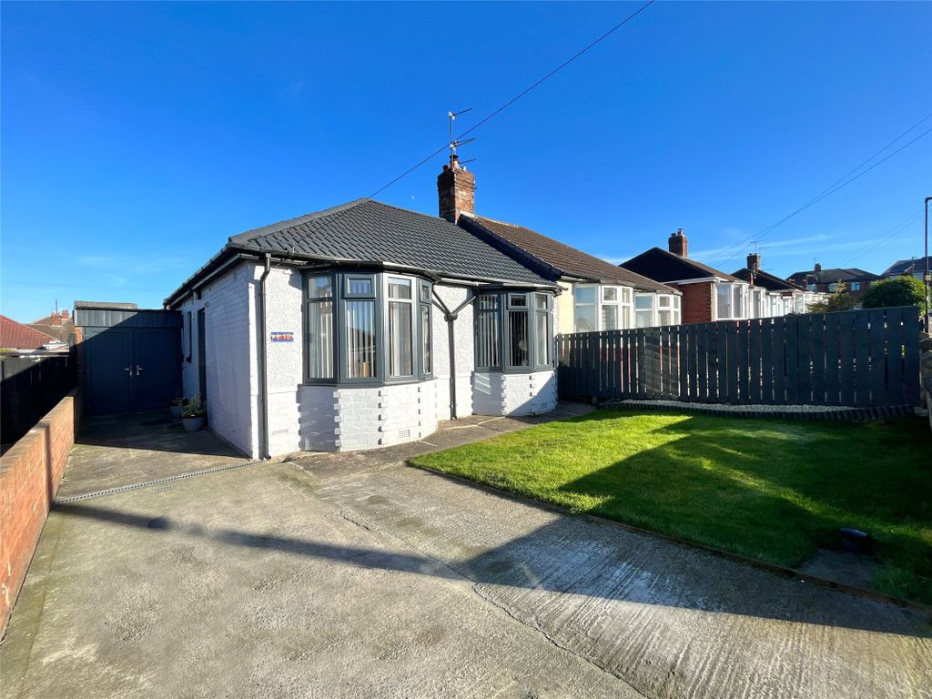 Property photo 1 of 19 External