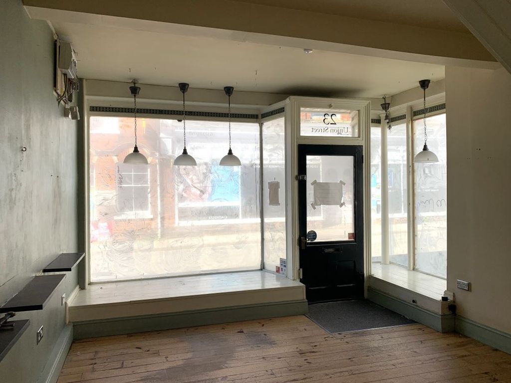 Property photo 2 of 8