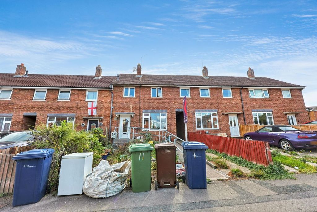 Property photo 2 of 12