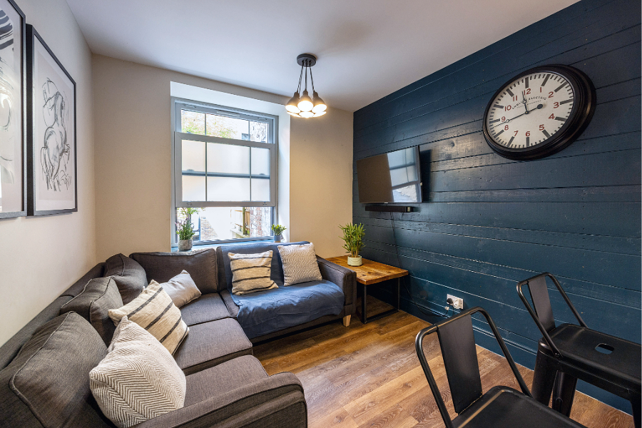 Property photo 2 of 10 Photo 1