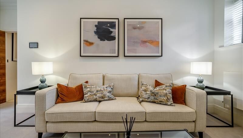 Property photo 1 of 10 Living Room