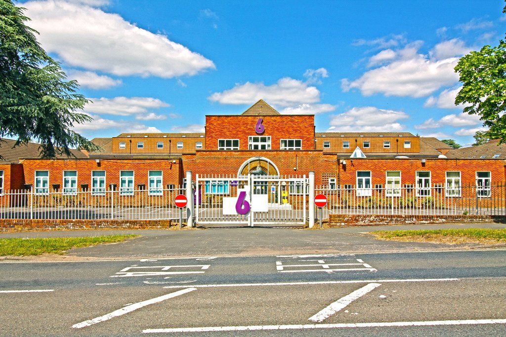 Property photo 3 of 7 Picture No. 06