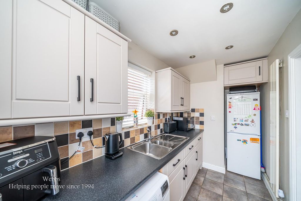 Property photo 3 of 26 Webbs-9.Jpg