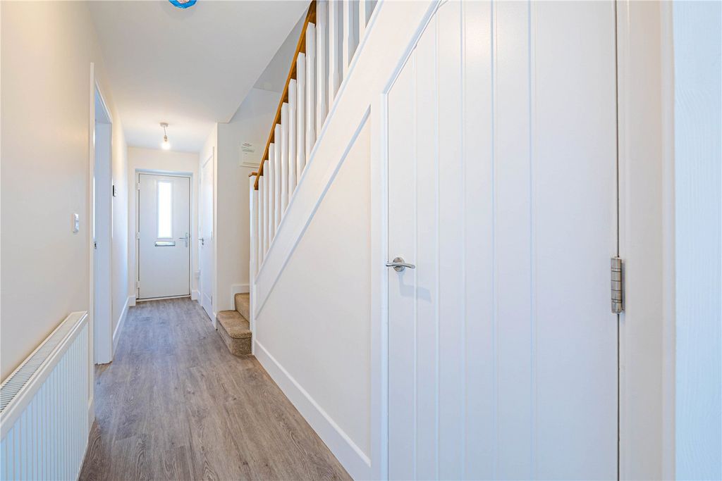 Property photo 2 of 16 Picture No. 08