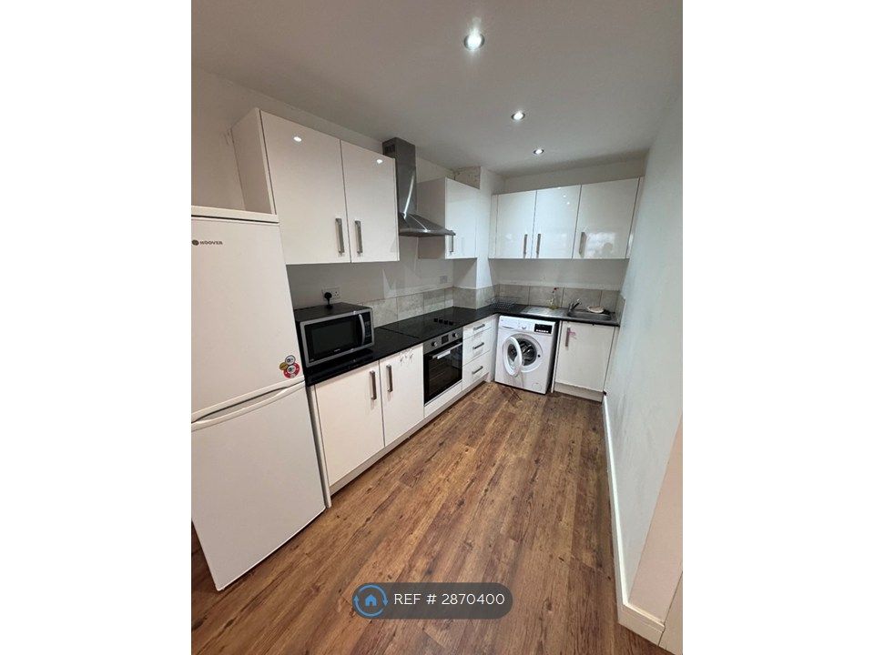 Property photo 3 of 5 Kitchen