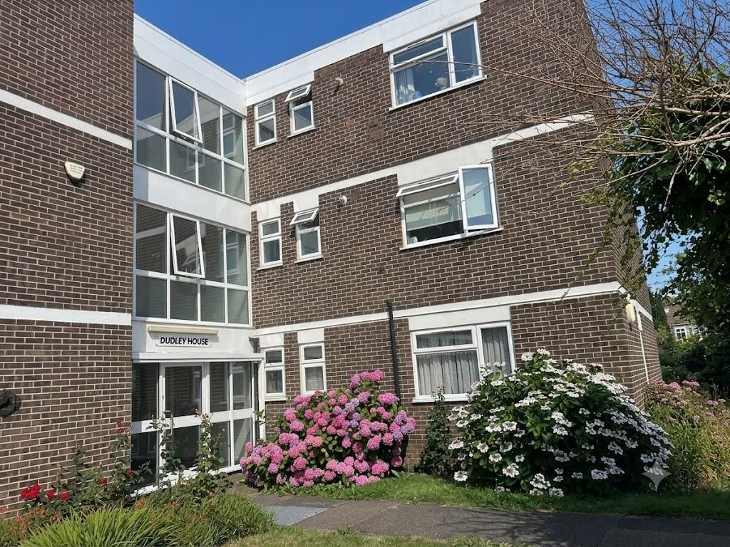 Property photo 1 of 13 14Fbbcee-d6E7-4c73-Aa61-40B9F5Dd4Cb2.Jpg