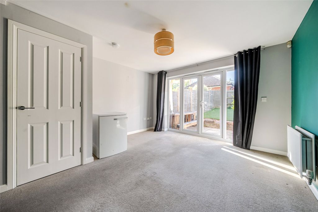 Property photo 2 of 11 Picture No. 34