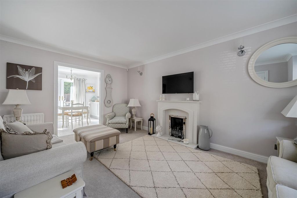 Property photo 3 of 24 1527552-16-1A0Fd0F1B57c2.Jpg