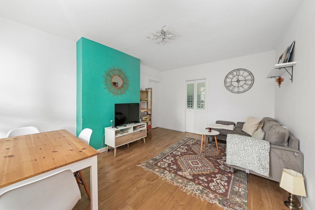 Property photo 1 of 12 Img_4595-1