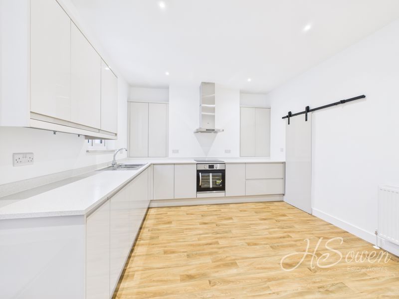 Property photo 3 of 15 Photo 13