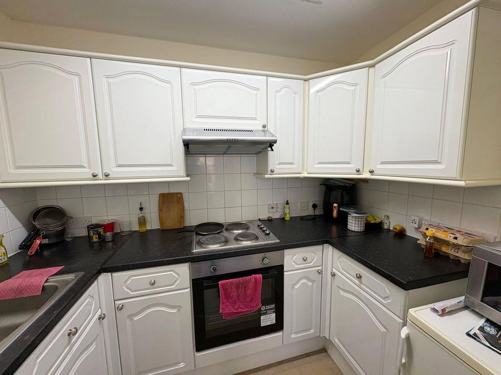 Property photo 3 of 7 Picture No. 09