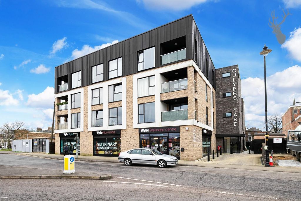 Property photo 1 of 9