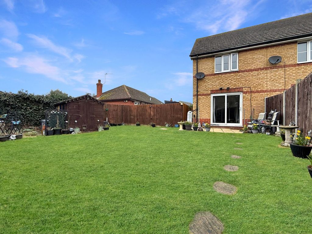 Property photo 2 of 9