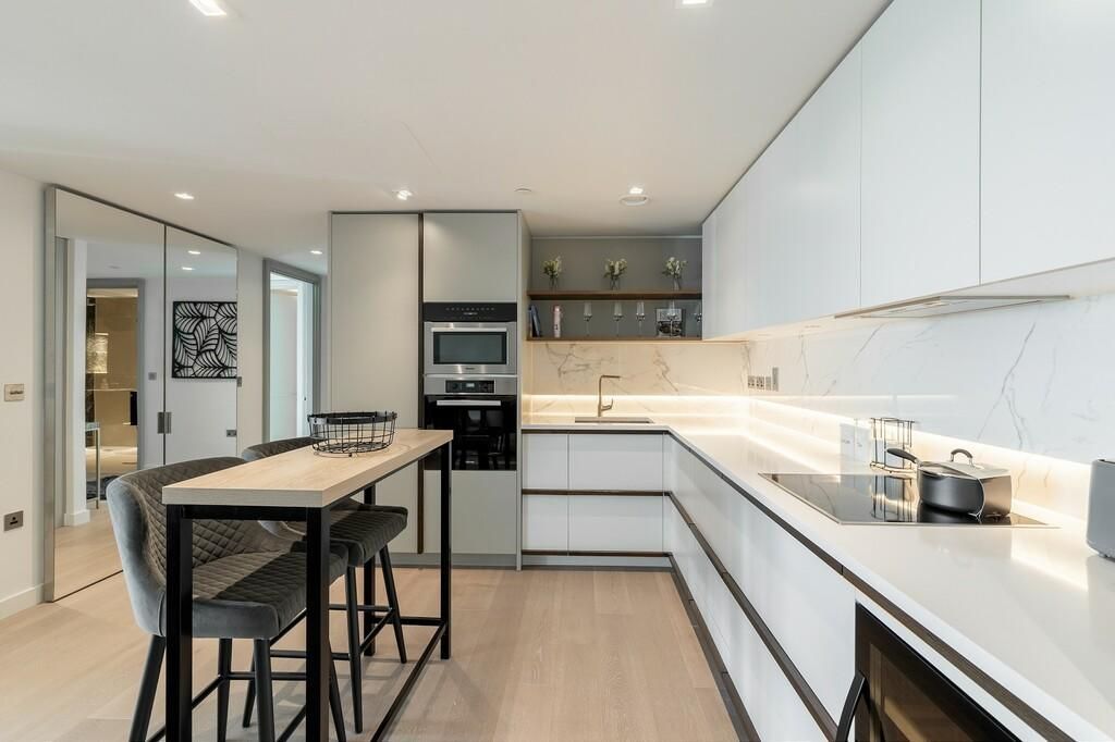 Property photo 1 of 2
