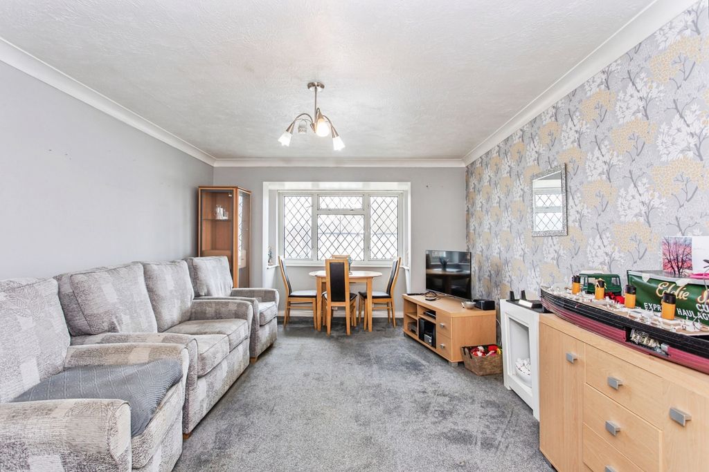 Property photo 2 of 20 Receptin