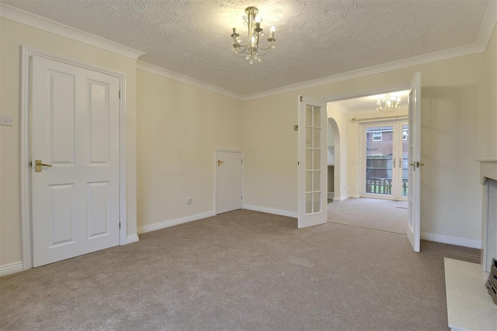 Property photo 3 of 16 Dd2Eeb4F-D920-4E1D-9Ebe-1D21A814A850_1_201_A.Jpeg