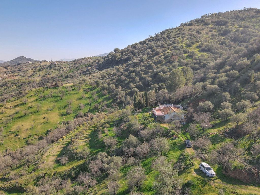 Property photo 2 of 10