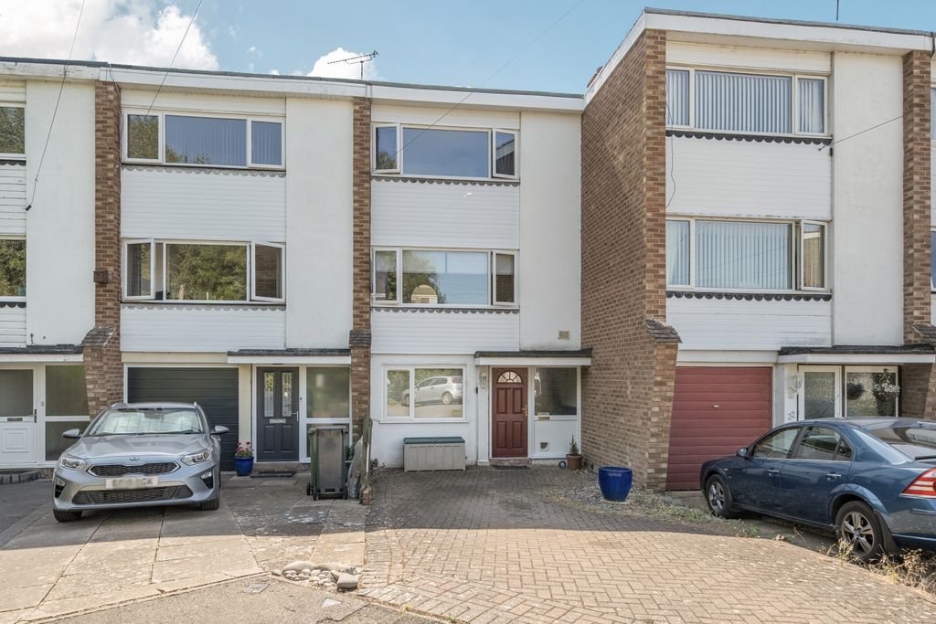 Property photo 1 of 15 1320923-15-6870E730Bf016