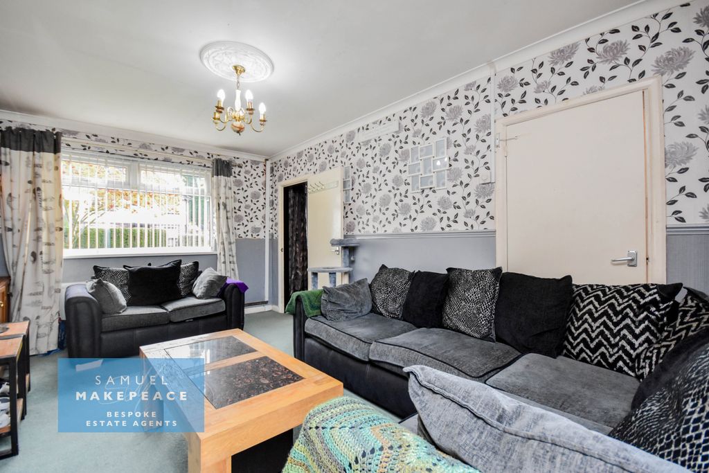 Property photo 2 of 17 Gallery