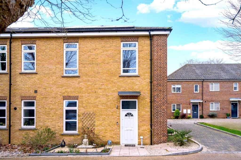 Property photo 3 of 19