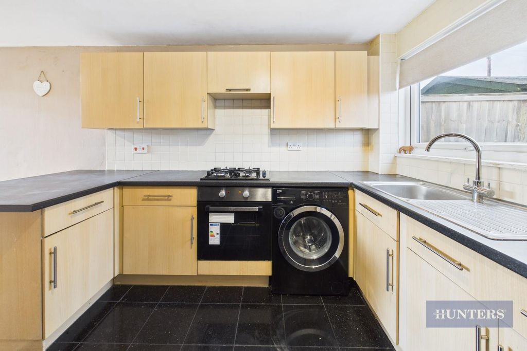 Property photo 2 of 13 Cam05152G0-Pr0354-Still004.Jpg