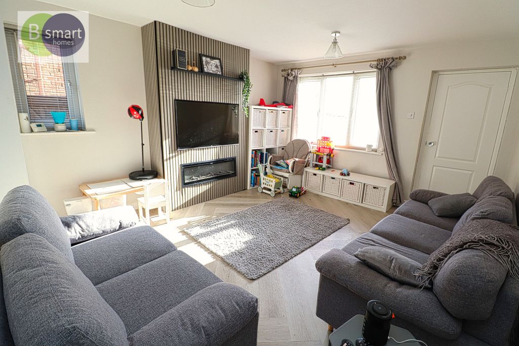 Property photo 2 of 15 Img_5164