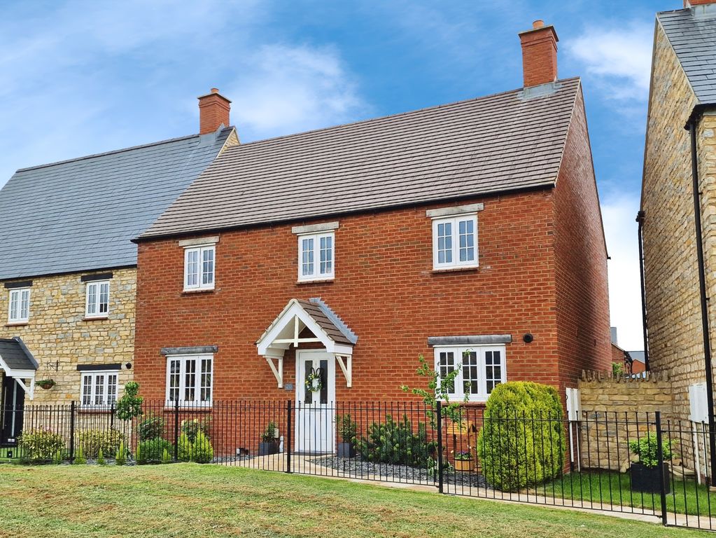 Property photo 1 of 30 1000043840
