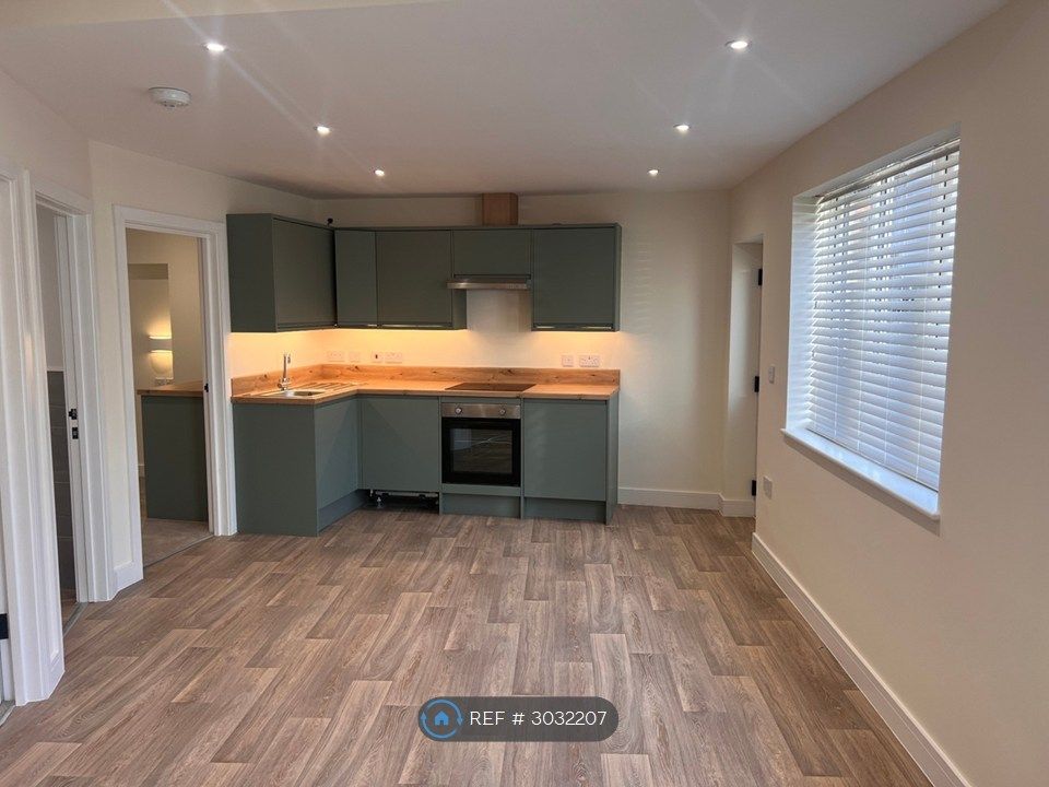 Property photo 1 of 21 Kitchen