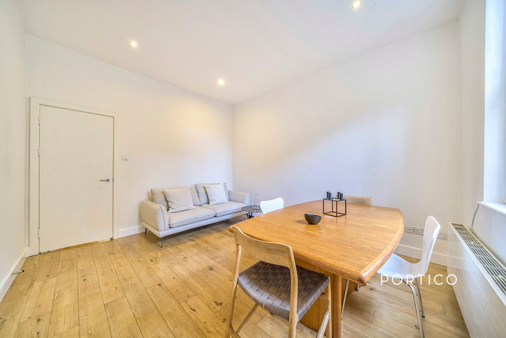 Property photo 3 of 11 Pbox-Img.Jpg
