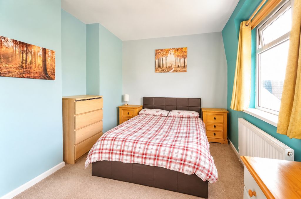 Property photo 2 of 12 80Fc8ee3-4Aaa-4Ed9-99c0-2F769De53B5F
