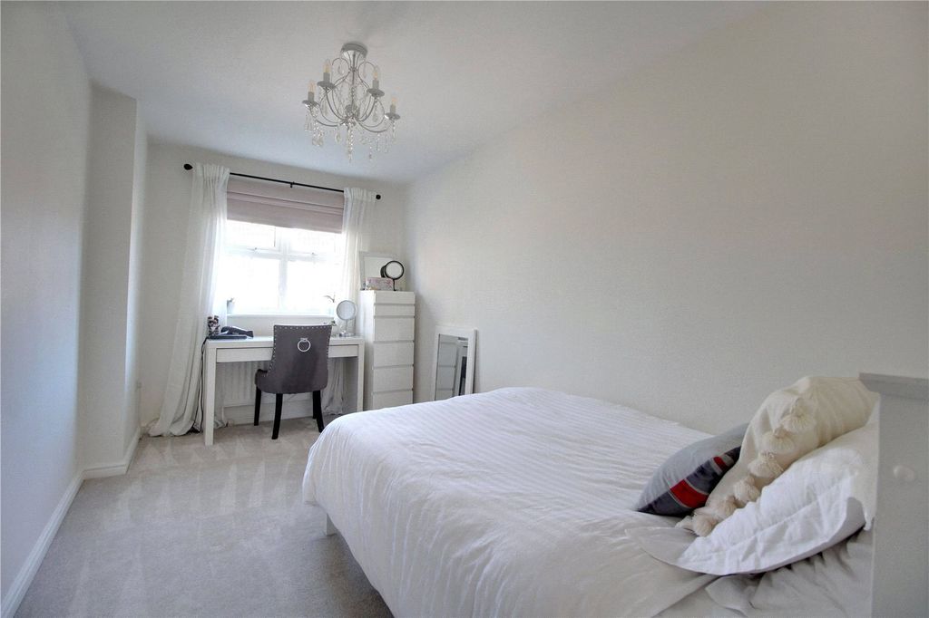 Property photo 3 of 12 Picture No. 15