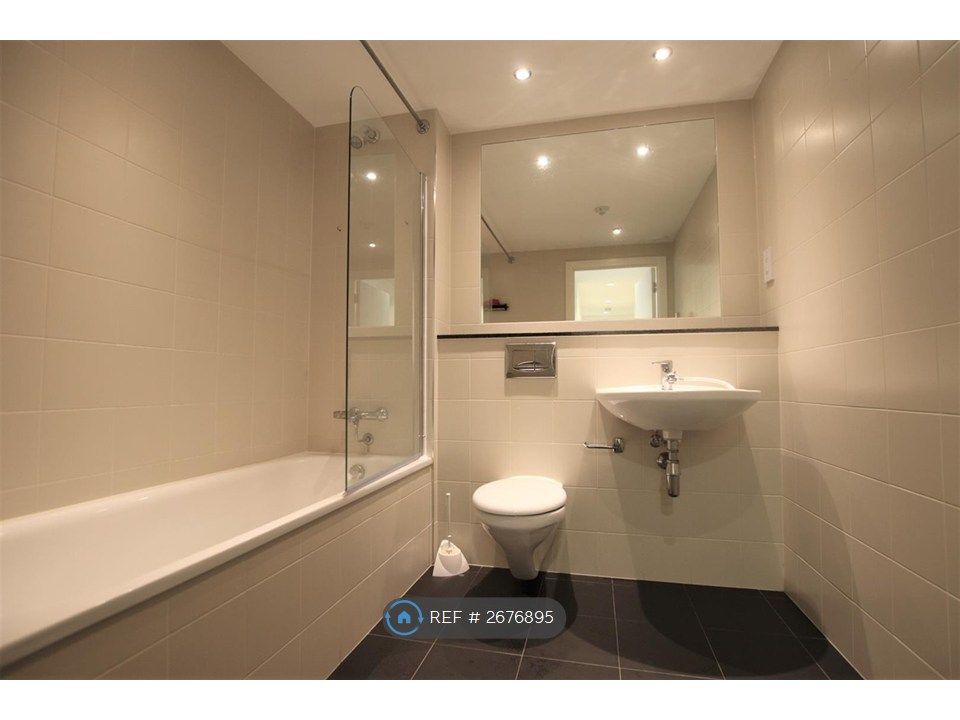 Property photo 2 of 4 Main Bathroom