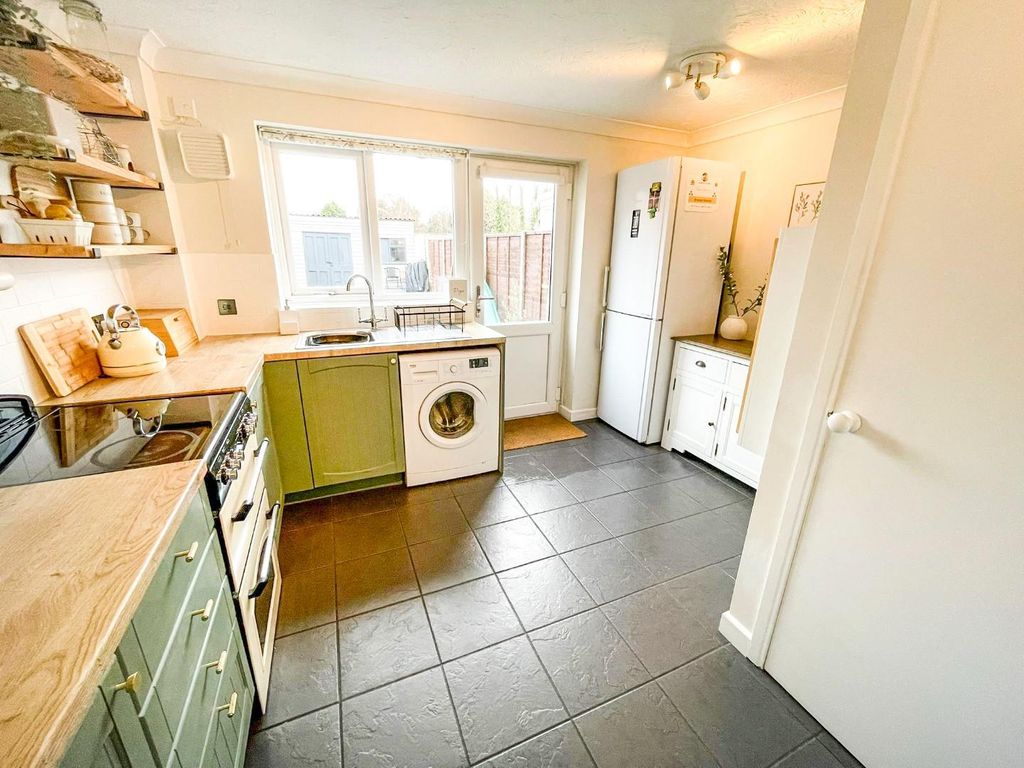 Property photo 3 of 12 Tlc_5Db1B266-E21B-45dc-A156-c49449A5F9E9_828Beee.J