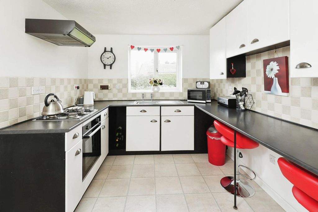 Property photo 3 of 20 18-7.Jpg