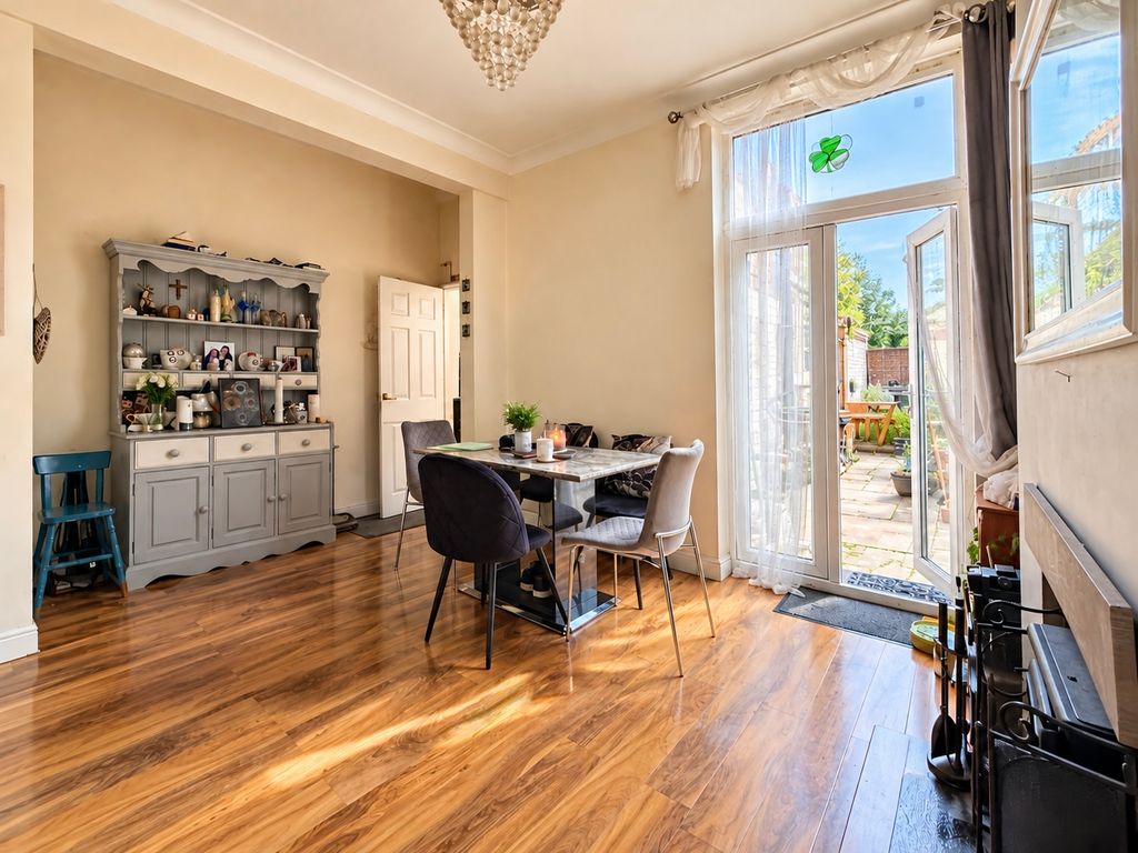 Property photo 3 of 14 Deal Estate Agents
