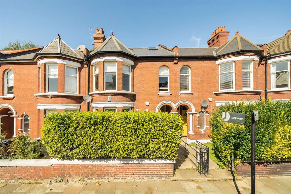 Property photo 1 of 11