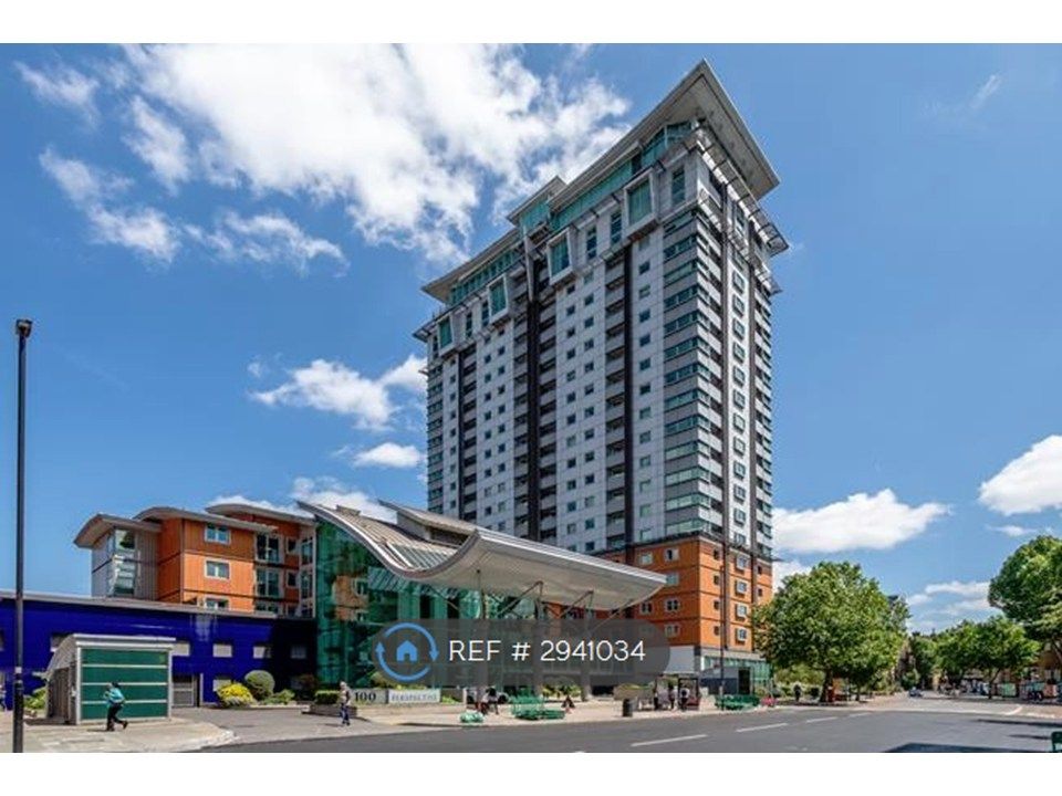 Property photo 1 of 21 Building