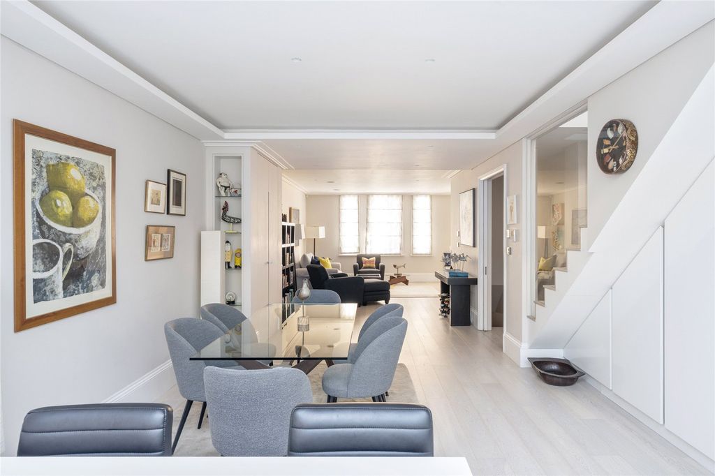 Property photo 2 of 21 Picture No. 13